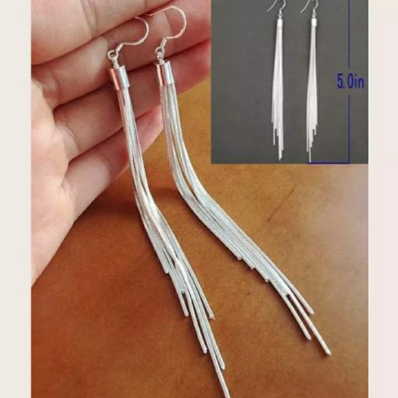 Jewelry - Liquid Silvertone Dangle Earrings